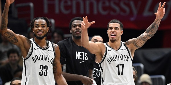 完美世界电竞官网-会有交易？记者：湖人有意克拉克斯顿 但也可能追小迈克尔·波特