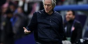 巴媒：巴西足协将砸违约金聘请新月主帅 合同年薪相当于新月的20%