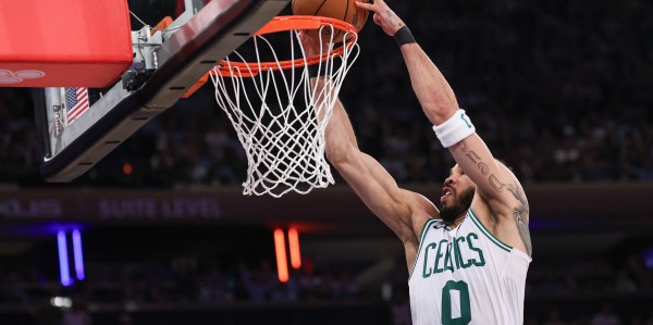 下赛季薪水前13球员：詹杜库携手入选 比尔乱入 大帝继续躺赚？